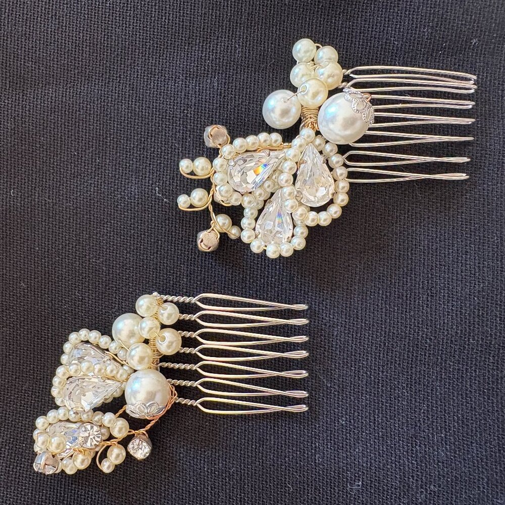 HAIR COMBS_Set of 2 made with Swarovski Crystals and Gold Accents Bridal Combs (